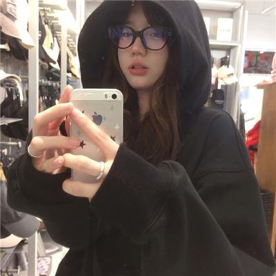 超级英雄女孩:星际游戏
